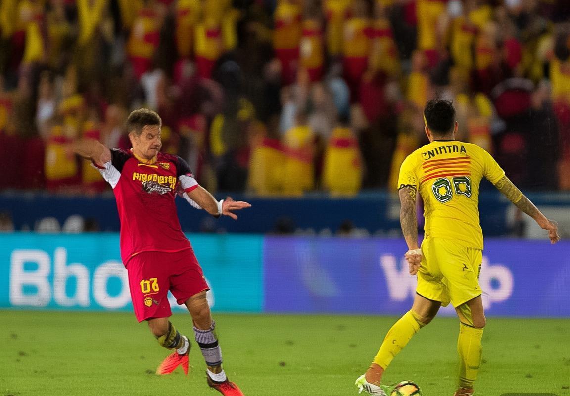 巴伦西亚VS维斯卡：焦点对决前瞻，关键球员对决悬念重重(图4)