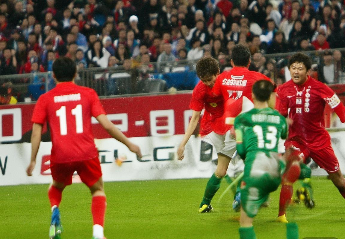 2014中超巅峰对决：上港国安经典战役回顾